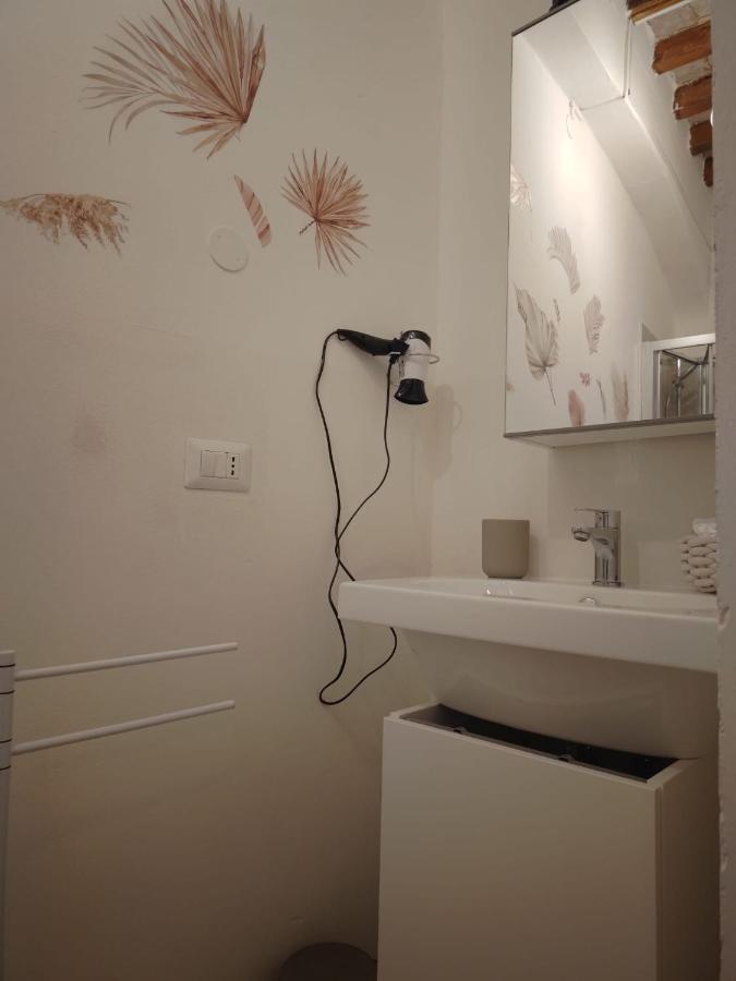 Guazzo Apartment - Self Check-In Parma Exterior photo